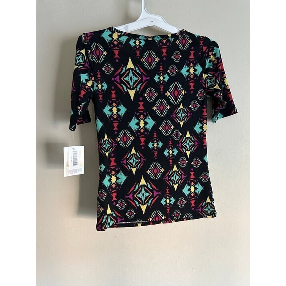 Lularoe Gigi Womens t-shirt Size XS NWT - Picture 2 of 6
